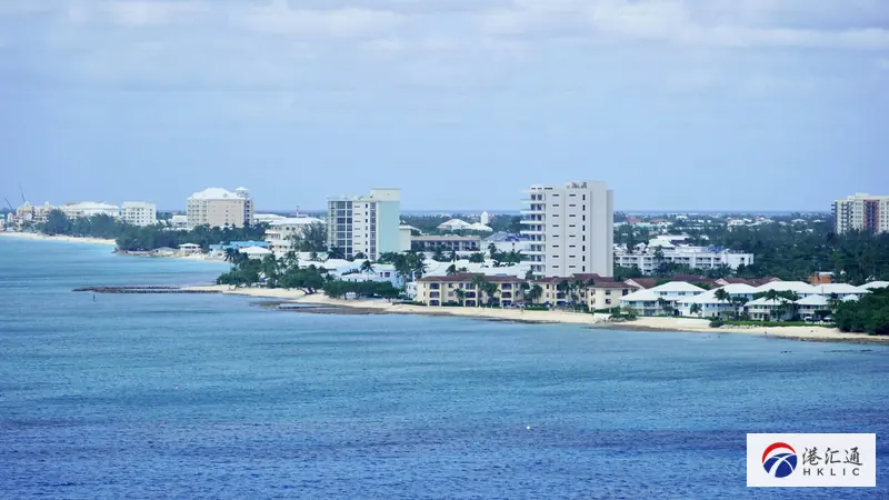 开曼群岛海岸与城市建筑