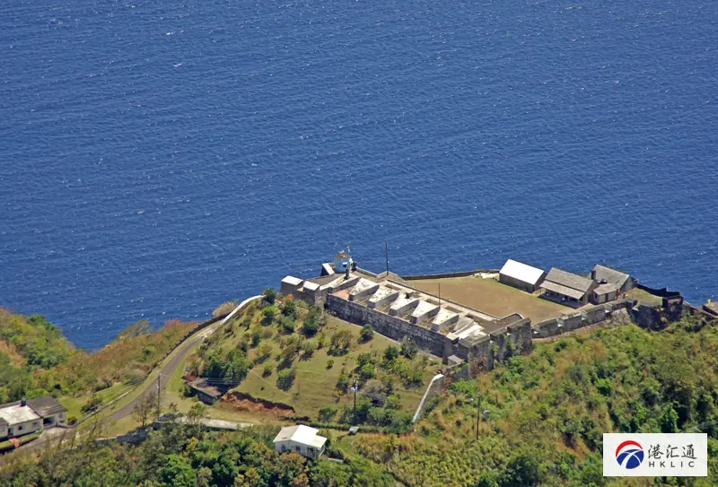 圣文森特和格林纳丁斯海岸与历史建筑